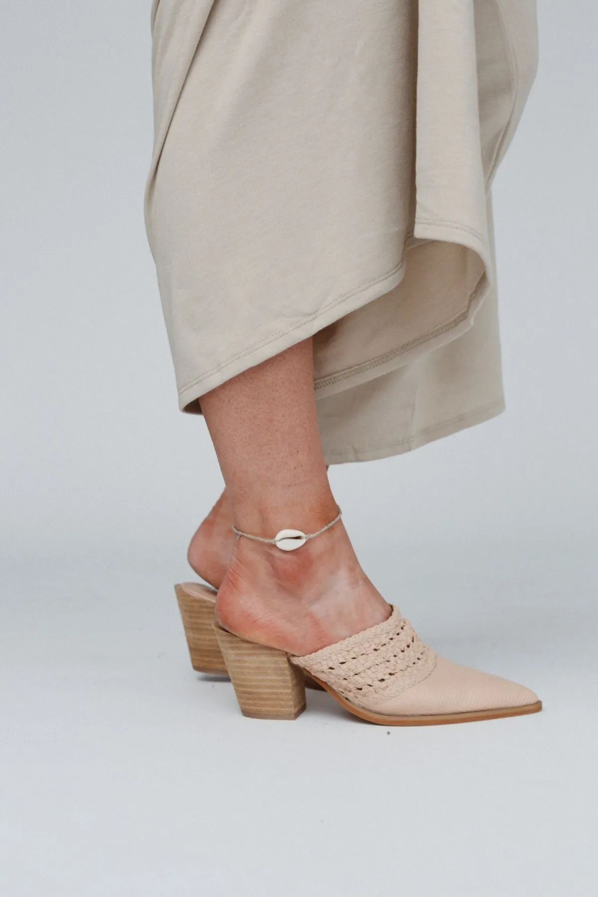 Downtown Days Chunky Heel Mule - Nude