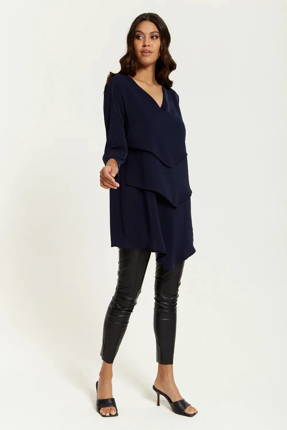 Hoxton Gal 3/4 Sleeves V Neck Oversized Layered Tunic