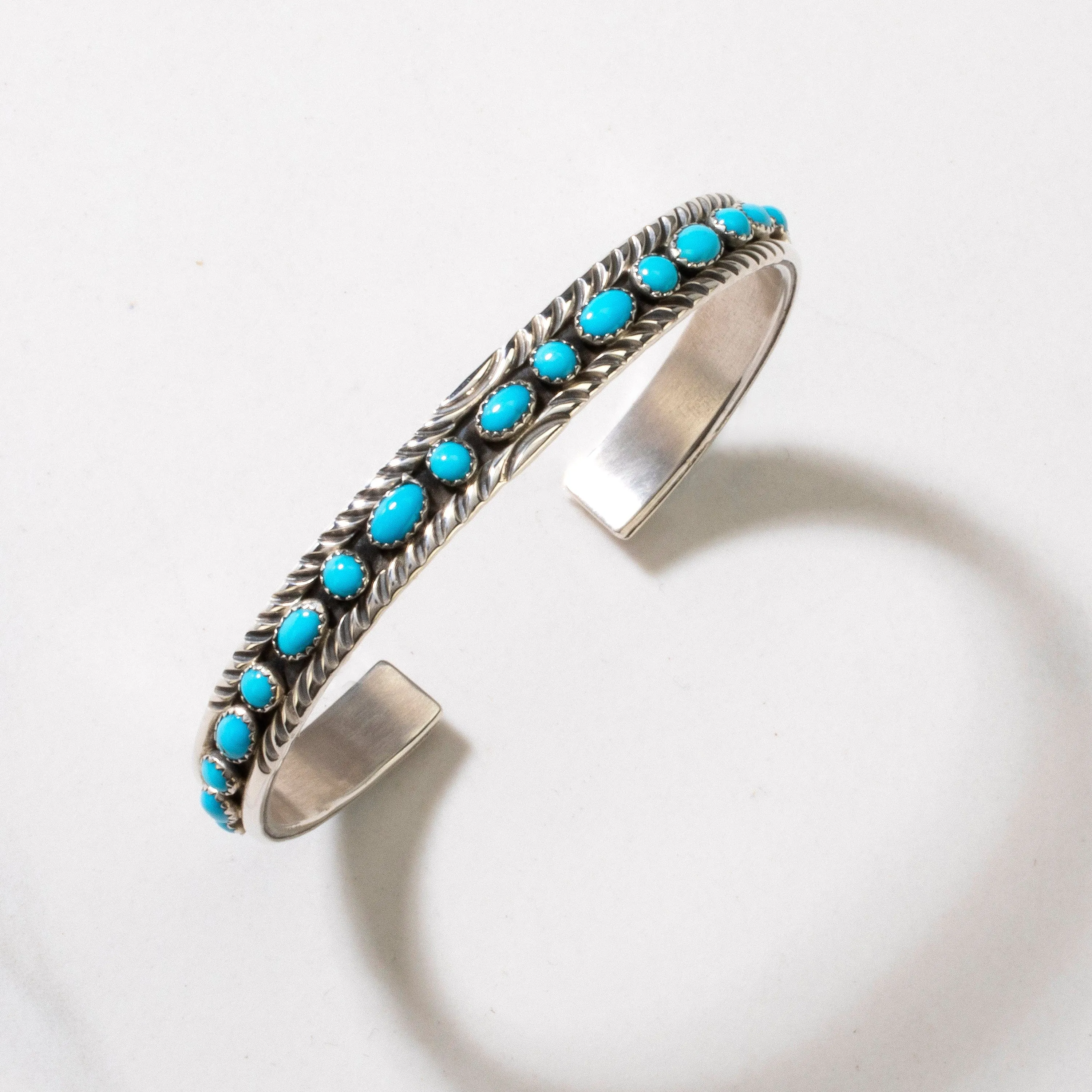 Patrick Yazzie Navajo Sleeping Beauty Turquoise USA Native American Made 925 Sterling Silver Cuff