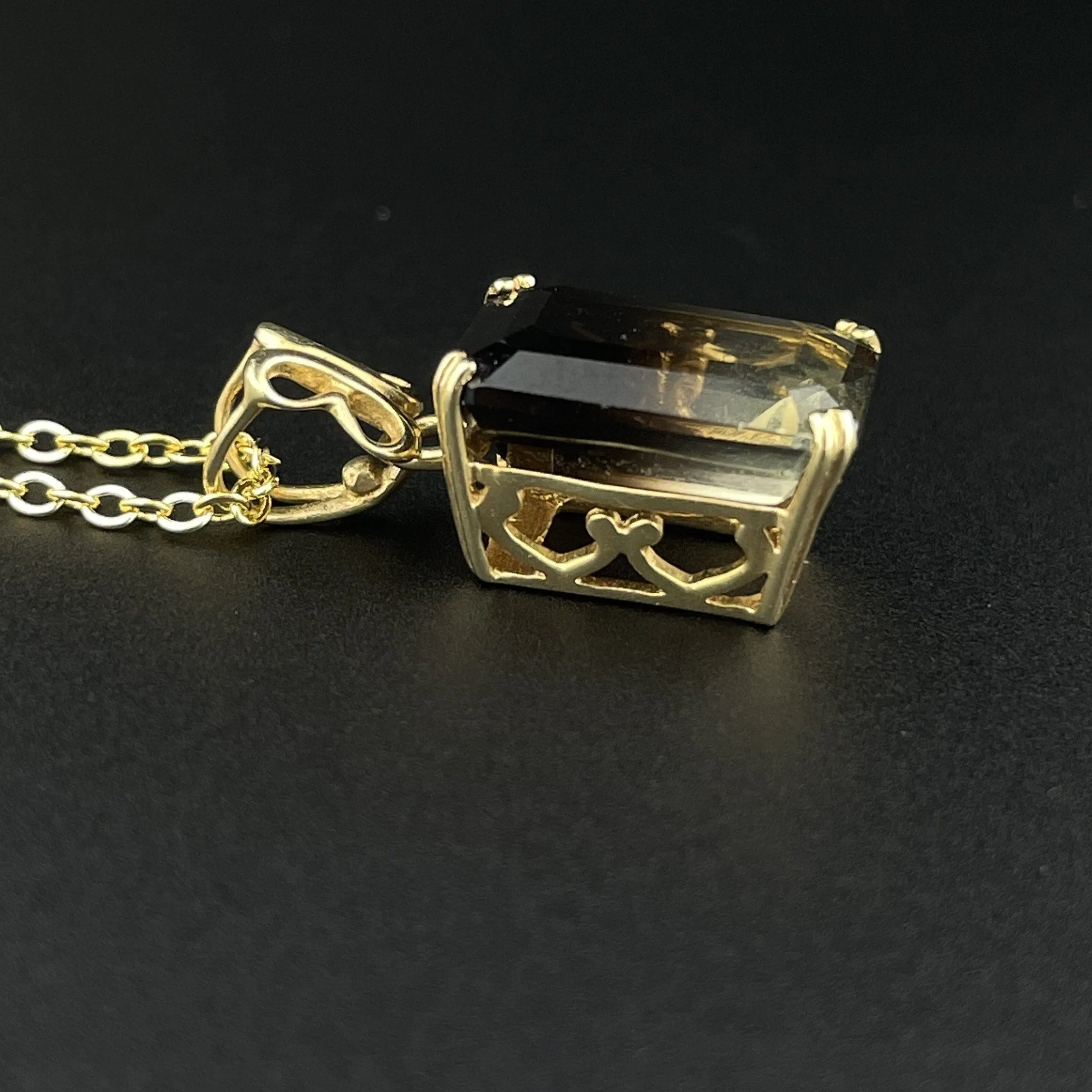 Vintage 14K Gold Emerald Step Cut Graduate Smoky Quartz Pendant Necklace