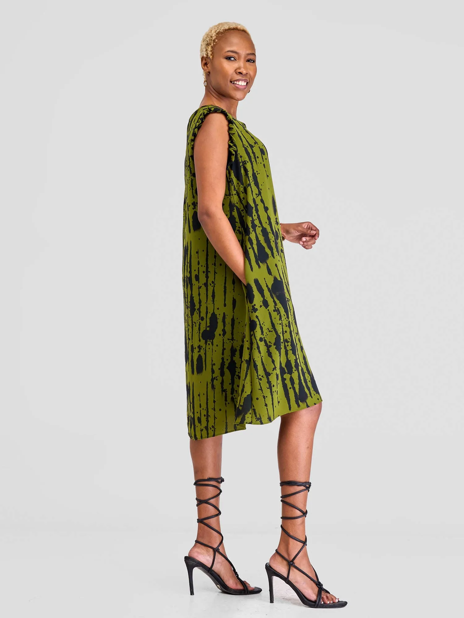 Vivo Ava Tent Dress - Hunters / Black Print