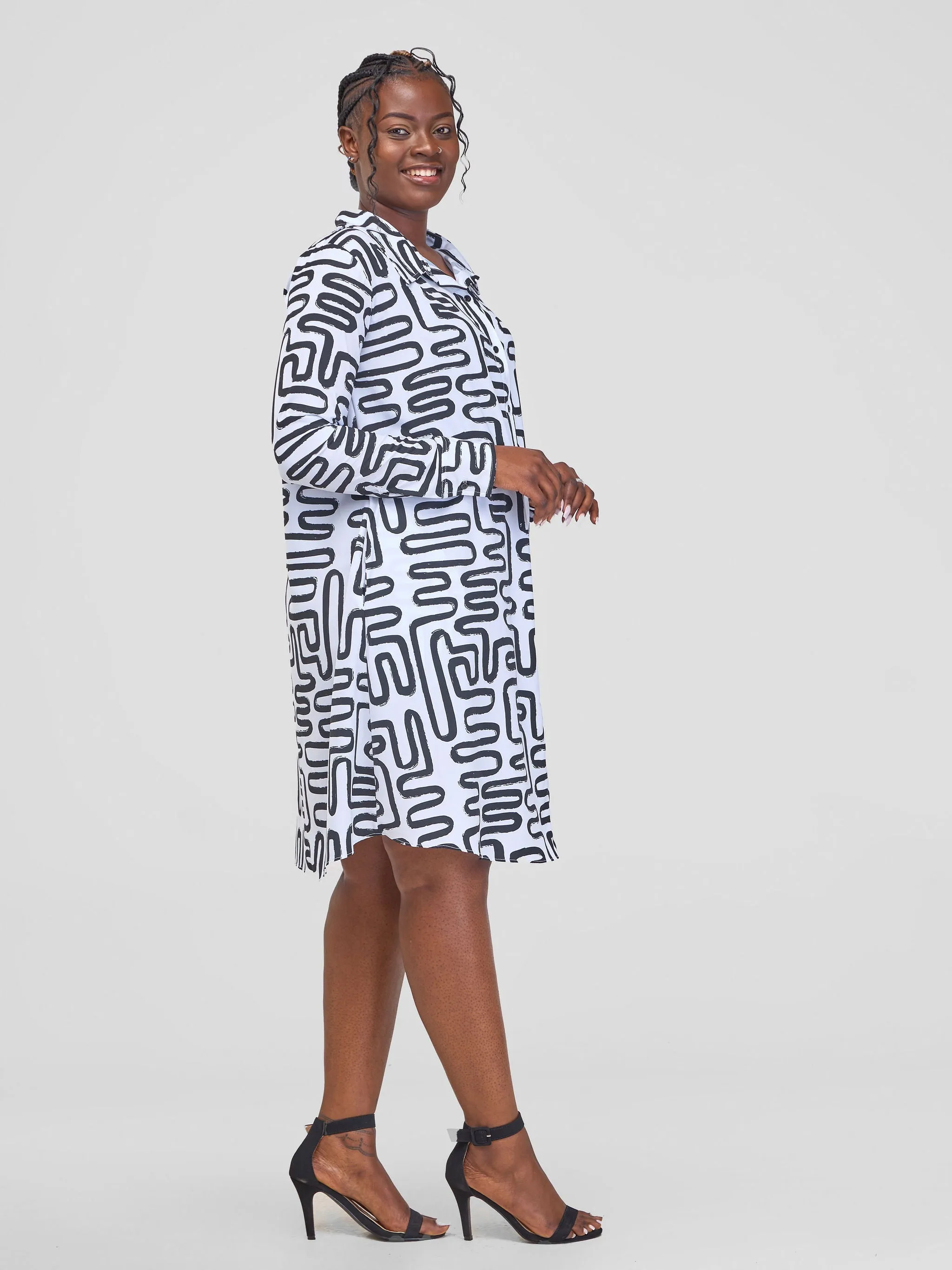 Vivo Basic Long Sleeve Tent Shirt Dress - White / Black Abstract Print