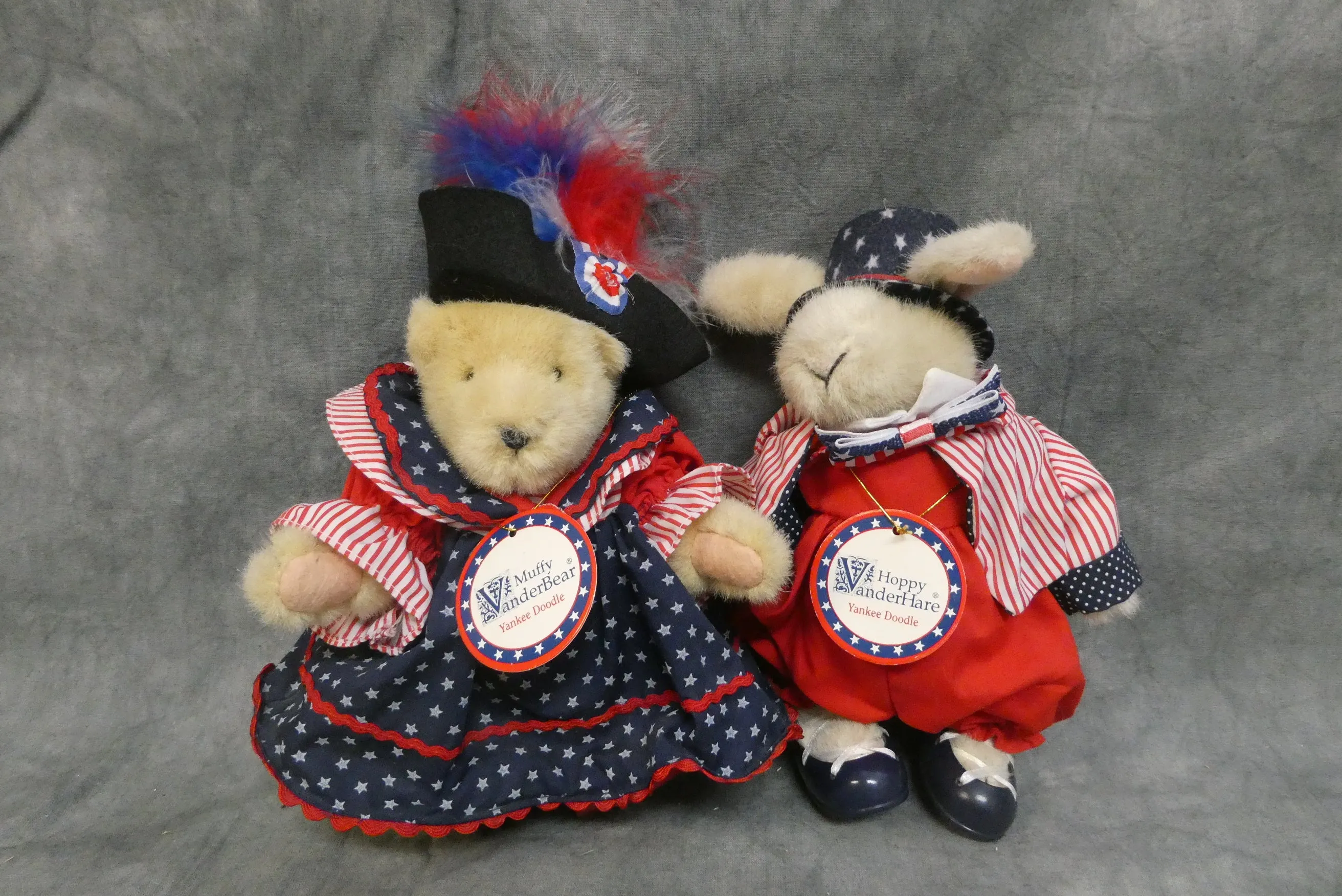 Yankee Doodle Muffy VanderBear & Hoppy Hare