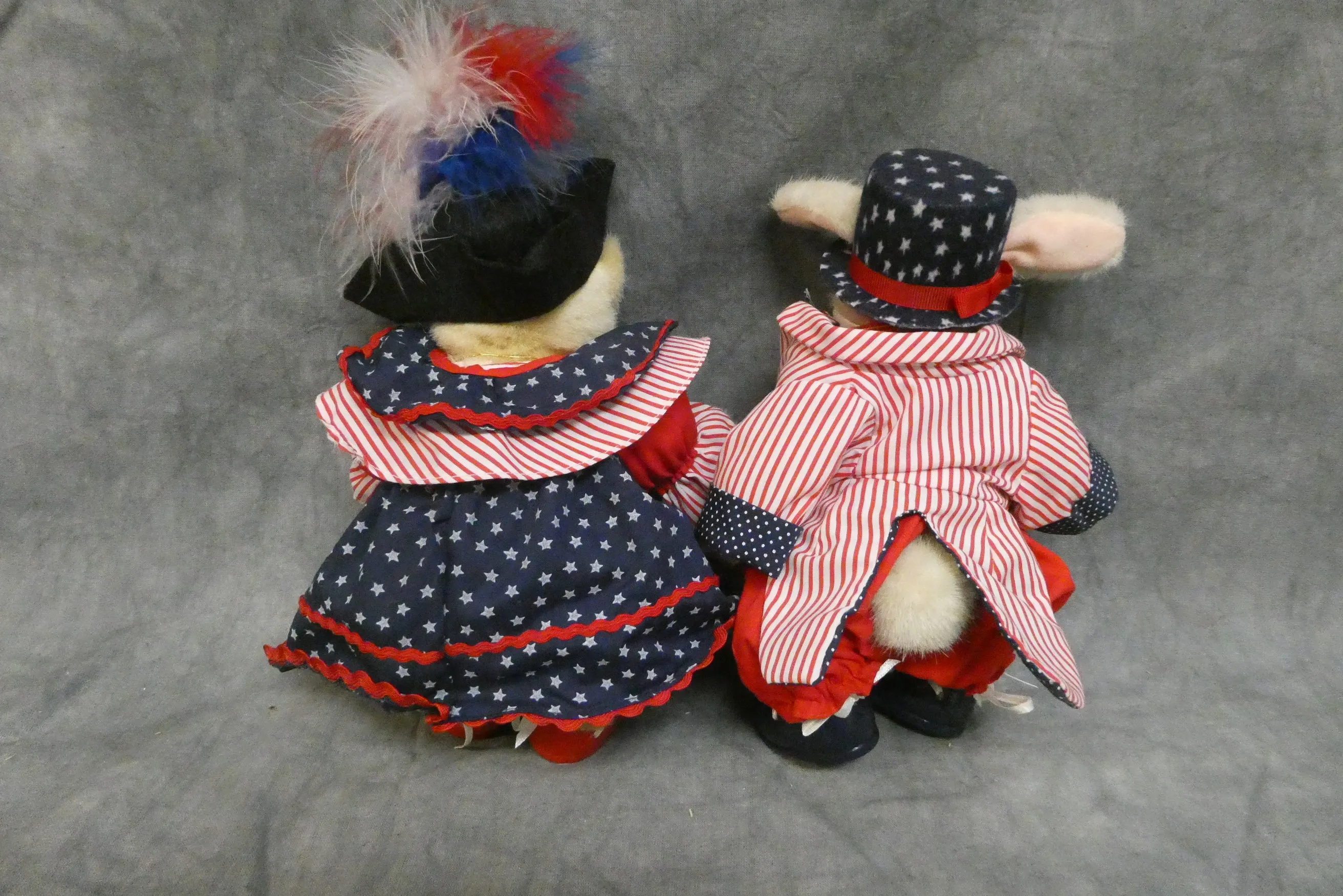 Yankee Doodle Muffy VanderBear & Hoppy Hare