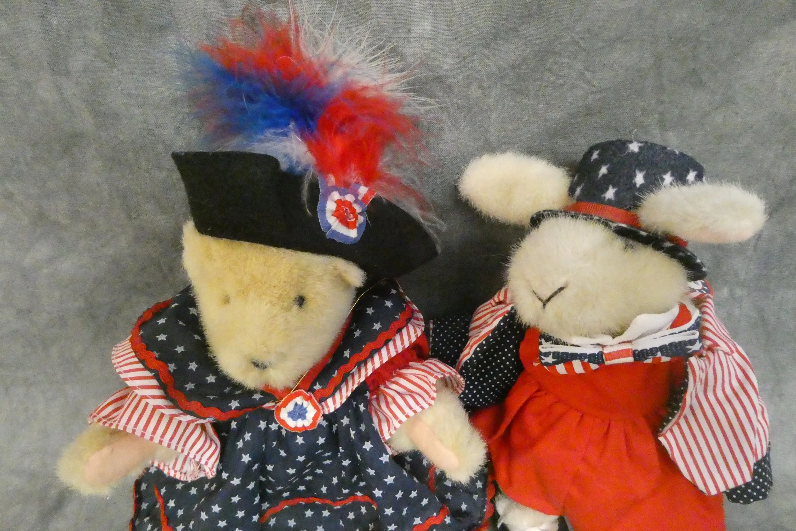 Yankee Doodle Muffy VanderBear & Hoppy Hare